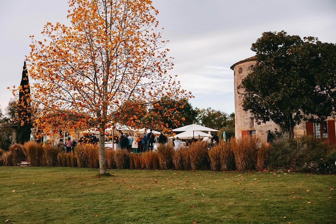 Photo shared by Château de Castelneau on January 09, 2026 tagging @silvere_key, @velvet_signaturemariages, and @lauryne.serda.